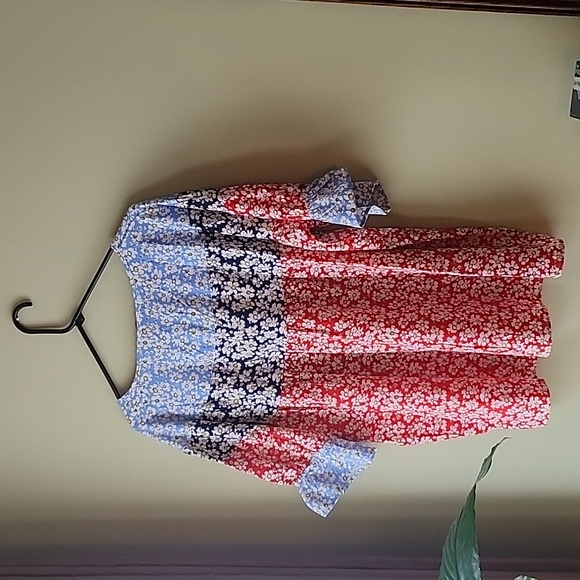 Suzanne Betro Blue and Red Ruffled 3/4 Sleeve Blouse - Picture 5 of 5